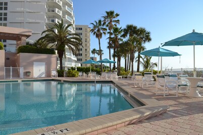 50% discount for Dec 2025-Gorgeous Hideaway on the Beach-Crescent Beach Club