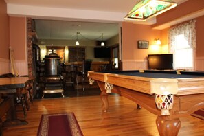Game room - Private Killington Area Inn all to Yourself! (Pittsfield)