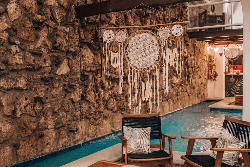 Ahava Hotel
