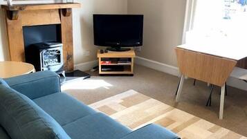 Apartment (Sadpiper) | Living room