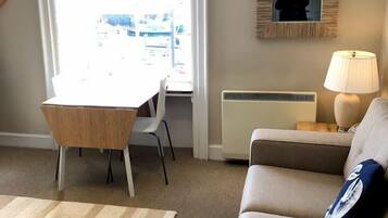 Apartment (Sadpiper) | Living area