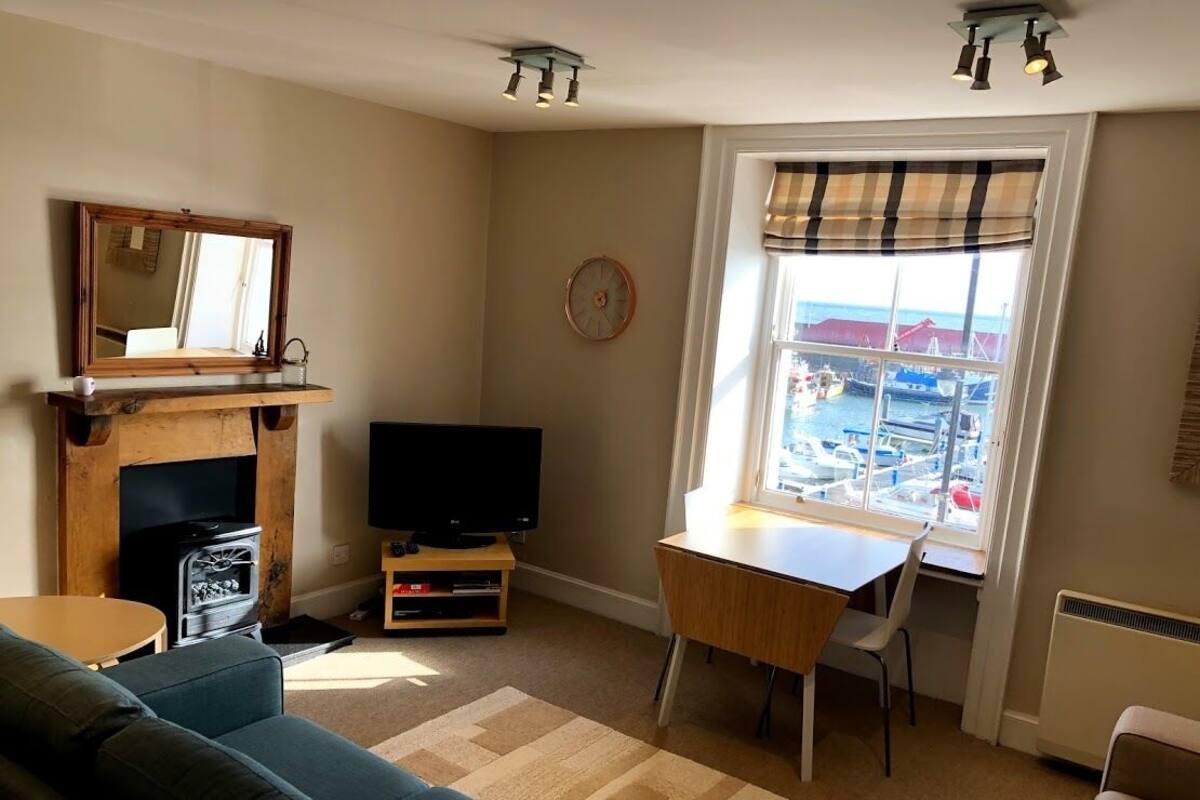 Apartment (Puffin) | Living area | Flat-screen TV