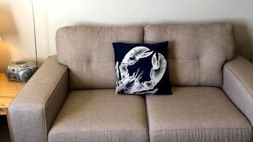 Apartment (Kittiwake) | Living room | Flat-screen TV