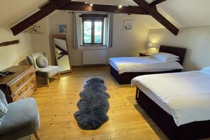 2 habitaciones, tabla de planchar con plancha y wifi gratis 