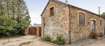 Granary Barn, A Rural Retreat - Private Hot Tub,