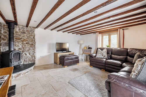 Granary Barn, A Rural Retreat - Private Hot Tub,