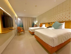 Phòng Executive, 2 giường cỡ queen, quang cảnh một góc biển, cạnh bãi biển | Minibar, két bảo mật tại phòng, bàn ủi/dụng cụ ủi quần áo