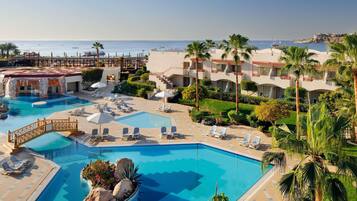Superior Room, 1 King Bed, Sea View (Beach side) | Minibar, in-room safe, iron/ironing board, free WiFi