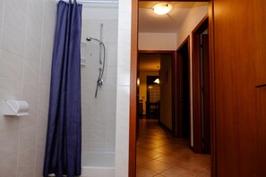 Apartment, 2 Bedrooms, Mountain View (4/6 people) | Bathroom shower - Residence Alessio (Ledro)