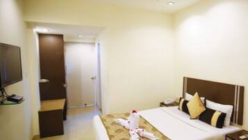 Superior Room | 1 bedroom, premium bedding, in-room safe, individually decorated