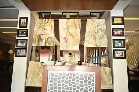 Reception. Hotel Regency Square