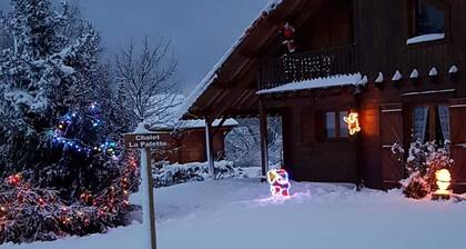 Chalet "La Palette" with Wifi in nature on a plot of 11 ares