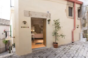 Exterior detail - 800 HOUSE IN THE HEART OF RAGUSA IBLA 30 METERS FROM THE CATHEDRAL (Ragusa Ibla)