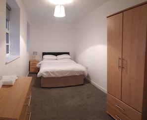 Apartamento, 1 habitación | 1 dormitorio, decoración individual, mobiliario individual