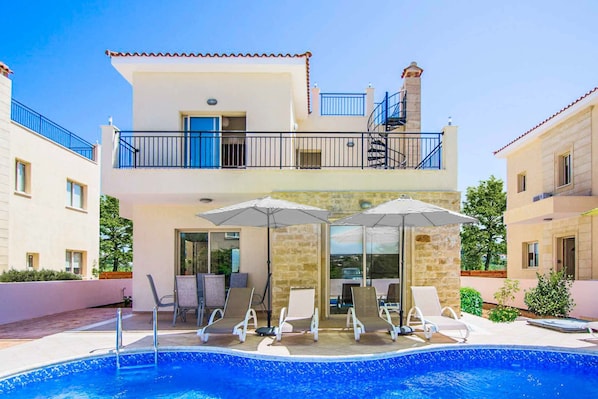 Front of property - Green Valley Villa (Polis)