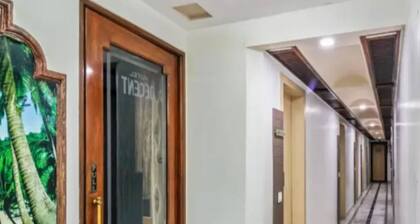 Hotel Decent