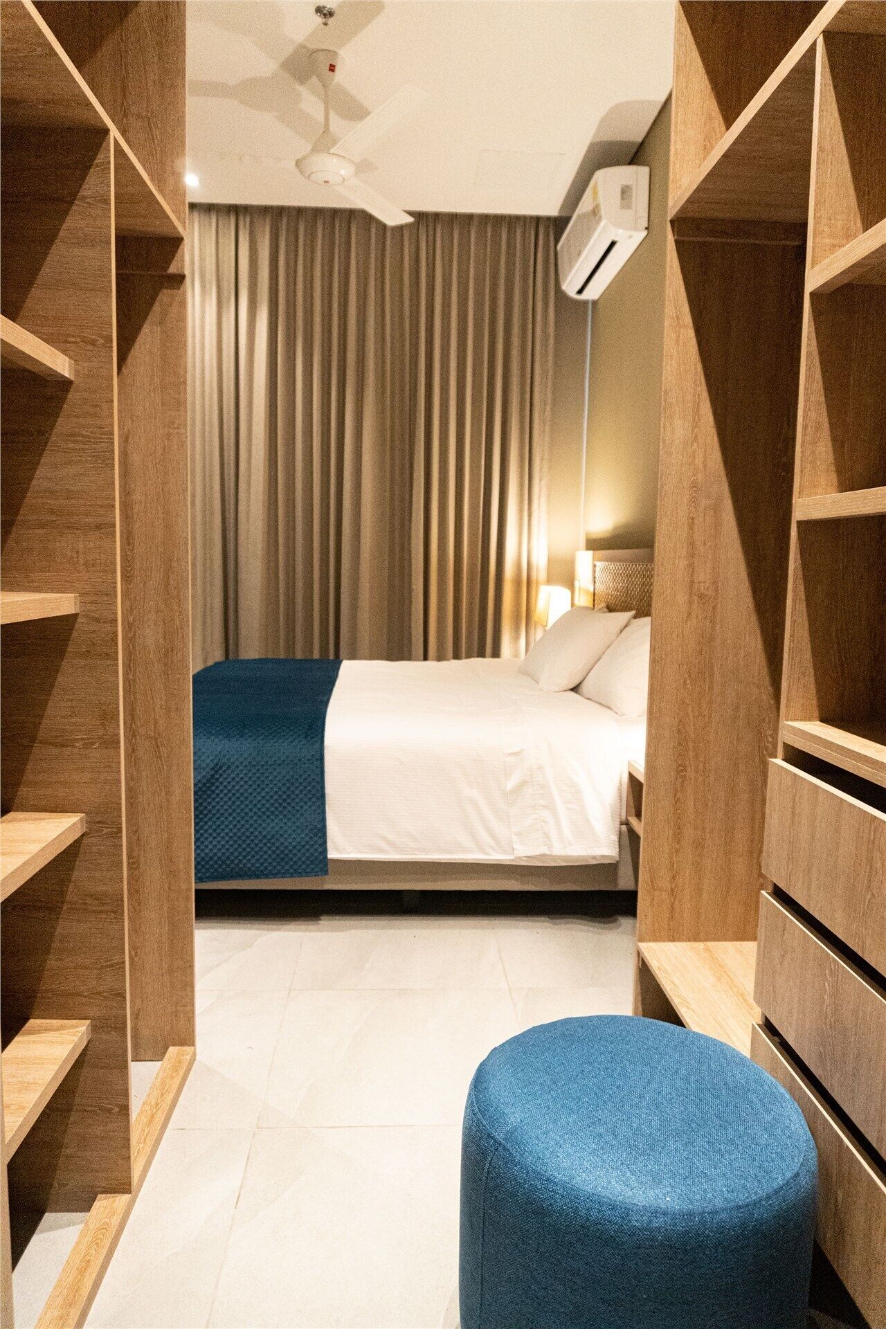 Premium bedding, down comforters, in-room safe, desk