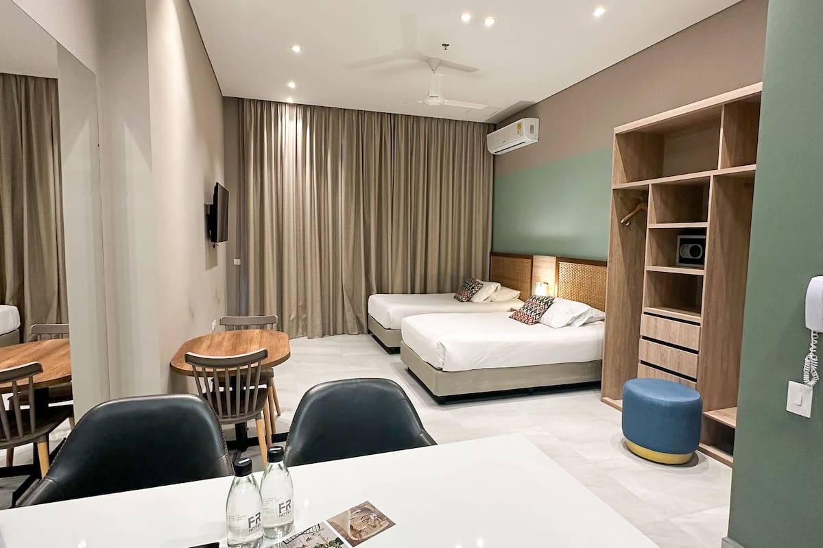 twin room | 1 bedroom, premium bedding, down duvets, in-room safe