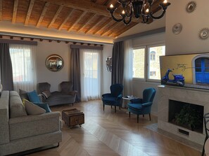 ดีลักซ์เพนท์เฮาส์ | ห้องนั่งเล่น