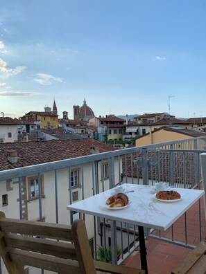 Deluxe Penthouse | Terrace/patio