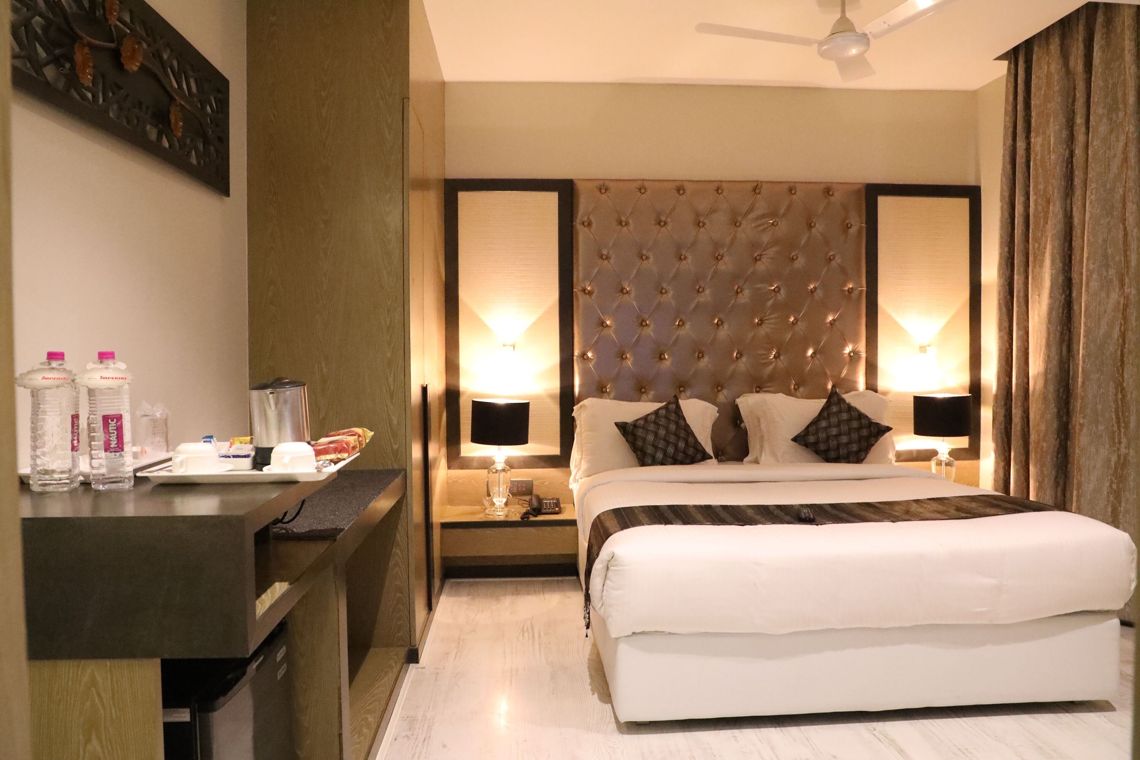 1 bedroom, hypo-allergenic bedding, in-room safe, soundproofing