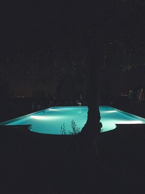 Seasonal outdoor pool
