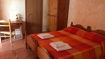 Triple Room, Terrace | Blackout drapes, free cribs/infant beds, free WiFi, bed sheets