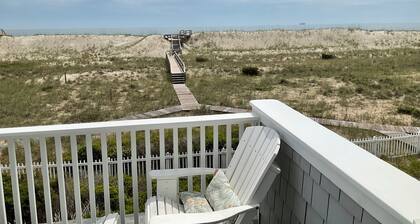 OCEANFRONT w/DIRECT BEACH ACCESS. Complete renovation ‘24 - BHIC and Shoals