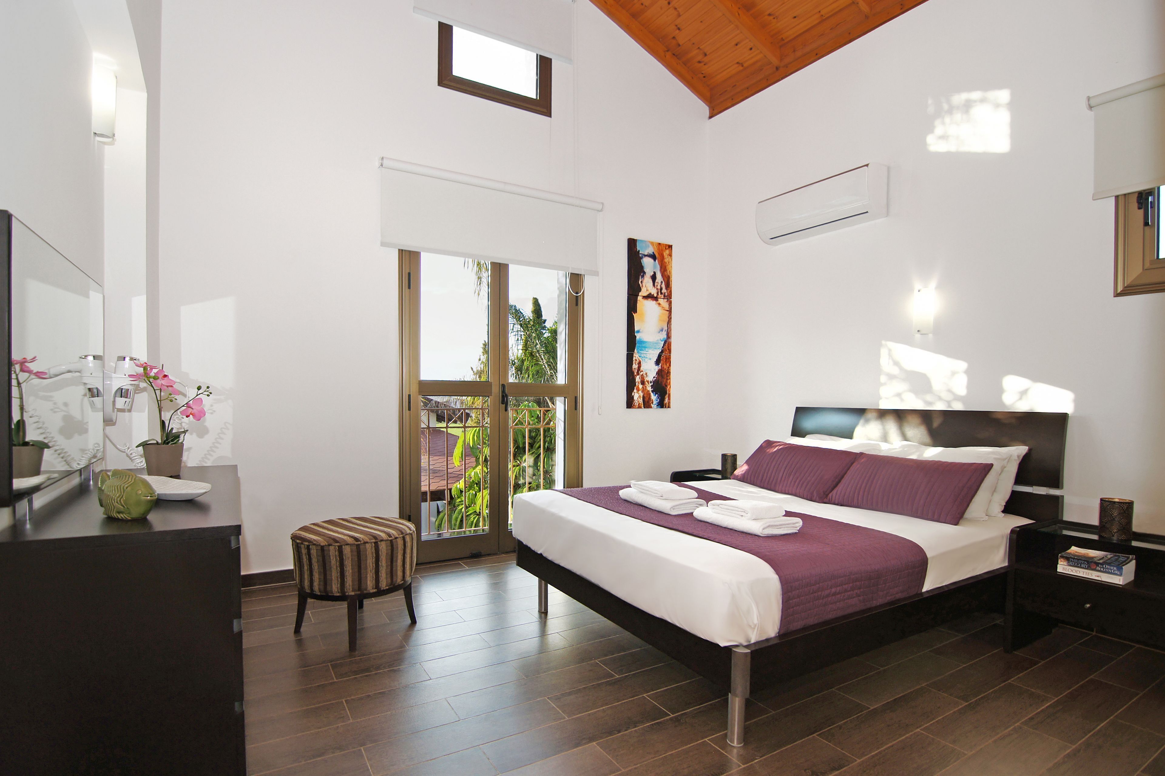 4 Schlafzimmer, Bügeleisen/Bügelbrett, Internetzugang, Bettwäsche