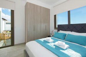 4 bedrooms, iron/ironing board, Internet, bed sheets