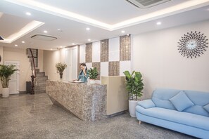 Reception - BridgeLakeside Hotel Hanoi (Hanoi)
