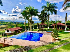 Outdoor pool - Finca El Paraíso. Fall in love with the coffee axis ... (Pereira)