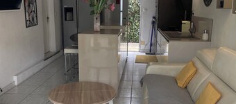  GARDENS OF GRAND SELVE Air conditioning, jacuzzi, sauna and swimming pool.