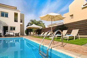 Pool - VILLA SUMMER - 2BED WALKING DISTANCE TO AYIA TRIADA BEACH (Paralimni)