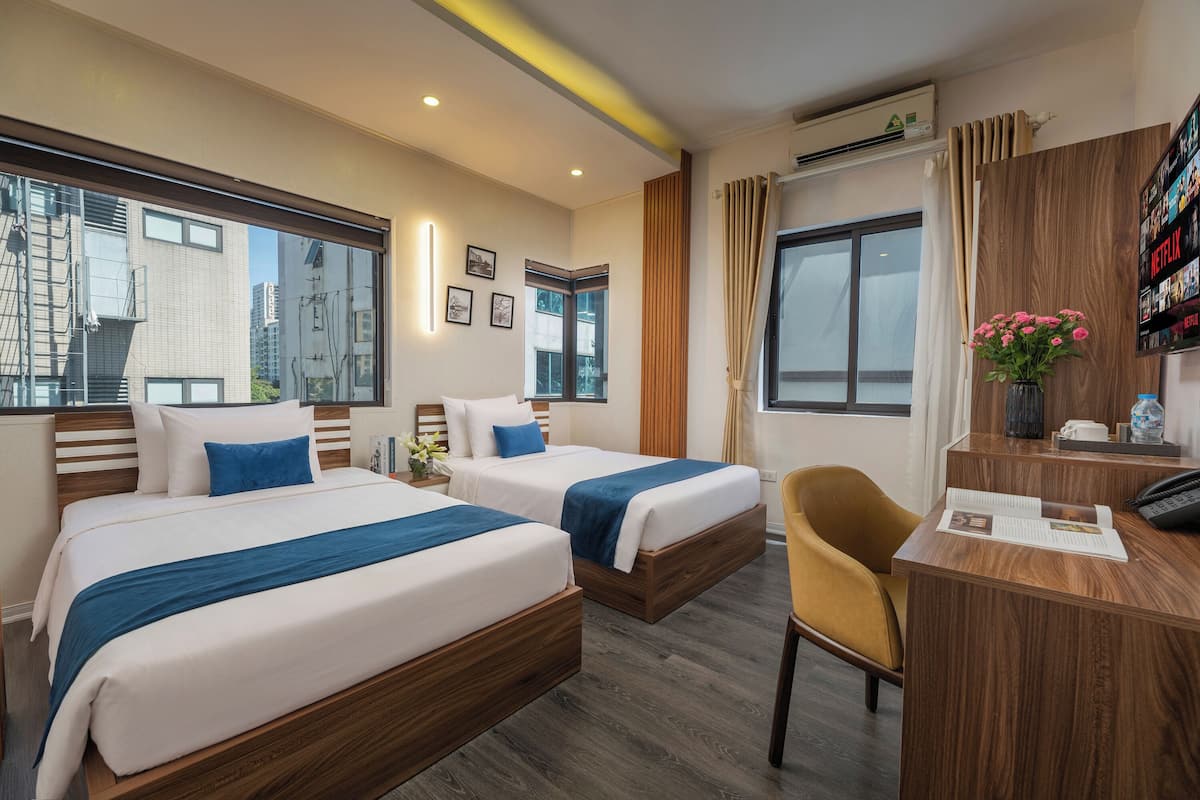 Premium bedding, minibar, in-room safe, desk