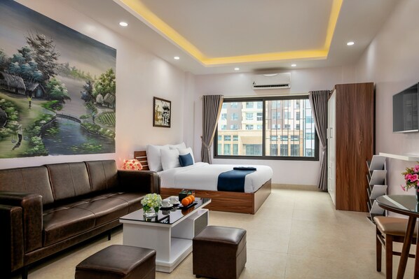 Apartment, 1 Bedroom | In-room safe, desk, laptop workspace, iron/ironing board - Patel Hotel Hanoi (Hanoi)