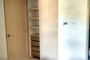 Interior - Private 501 with bathroom, TV closet and WI-FI (Bello)