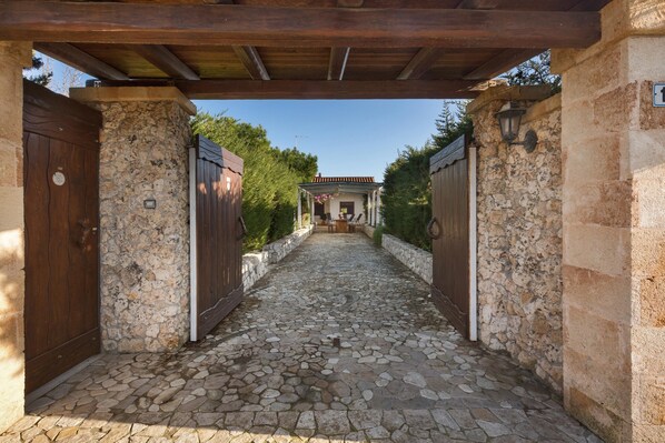 Entrée de l’hébergement