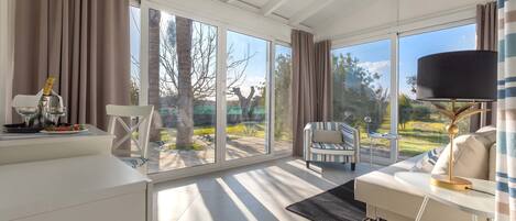 House, 6 Bedrooms (Prestige) | Living room | Flat-screen TV