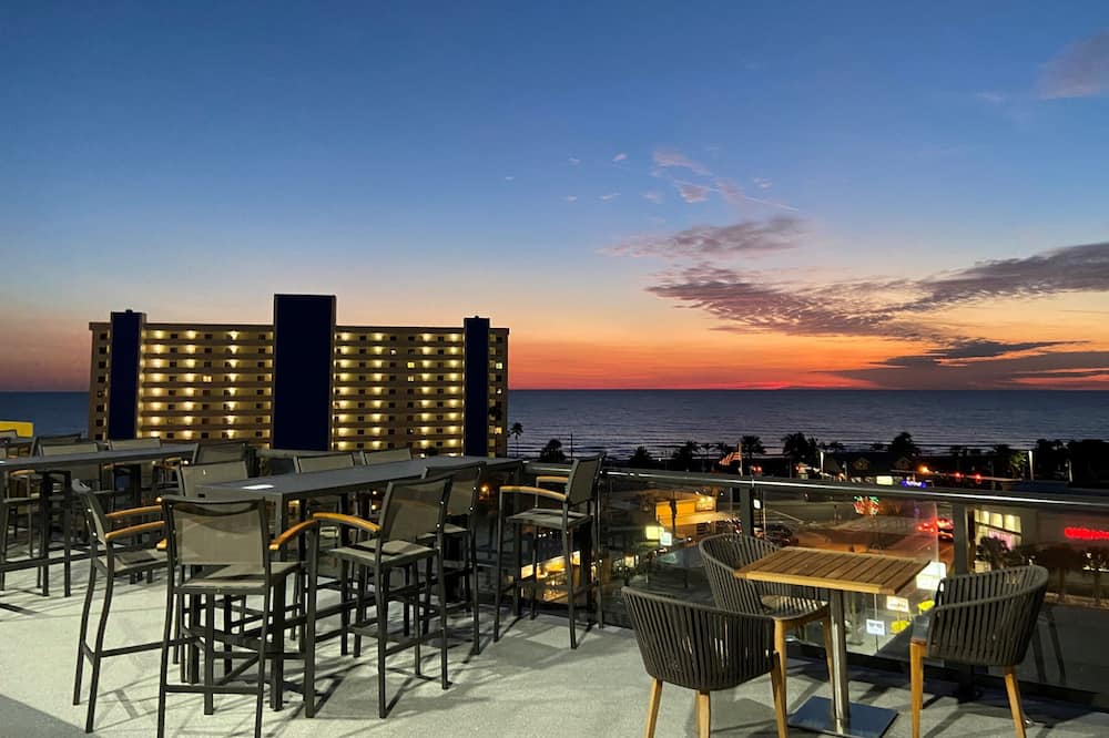 Cambria Hotel St Petersburg-Madeira Beach Marina