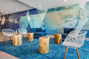 Lobby - Cambria Hotel St Petersburg-Madeira Beach Marina (Madeira Beach)
