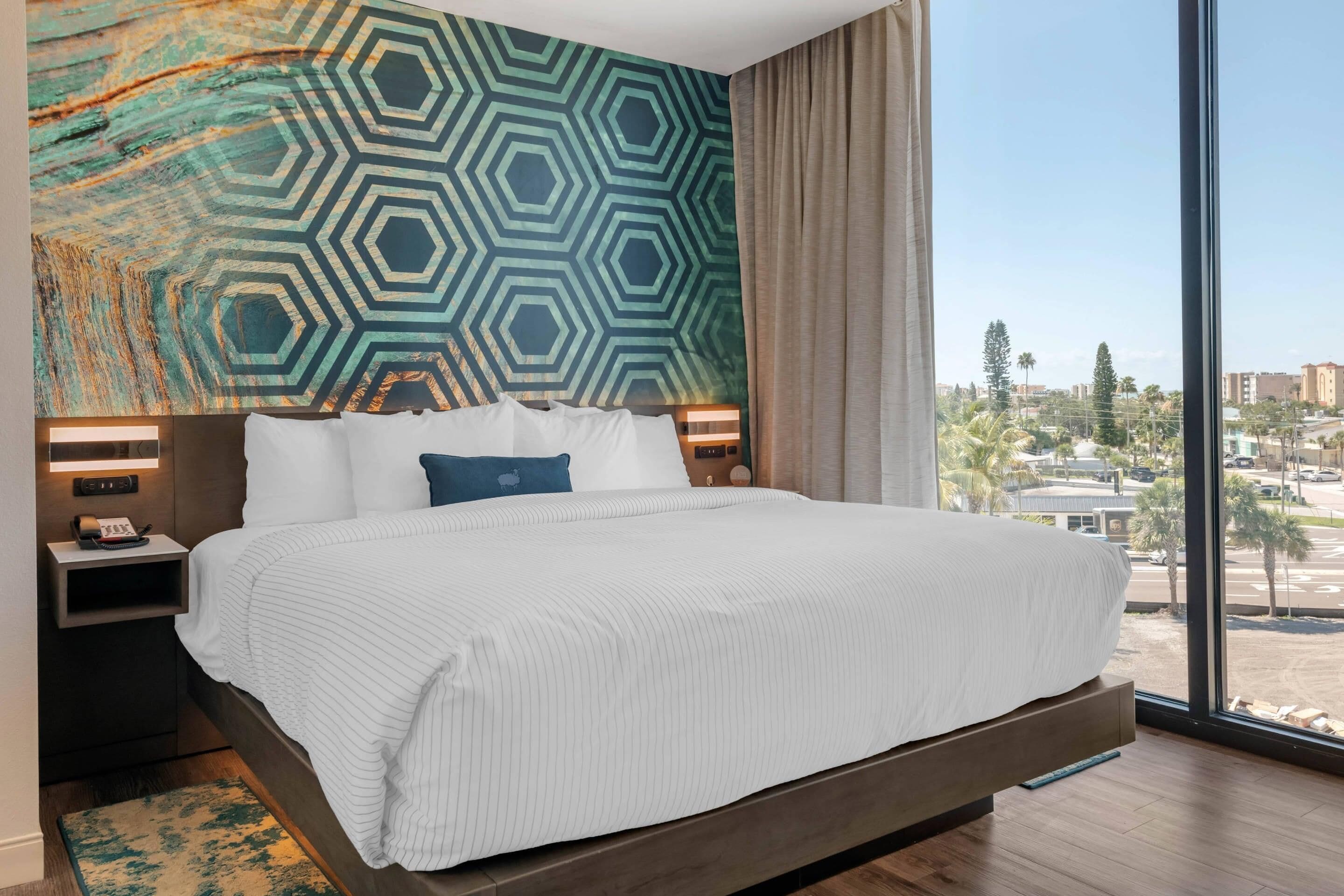 獨特裝潢、布置獨特、書桌、筆電工作空間