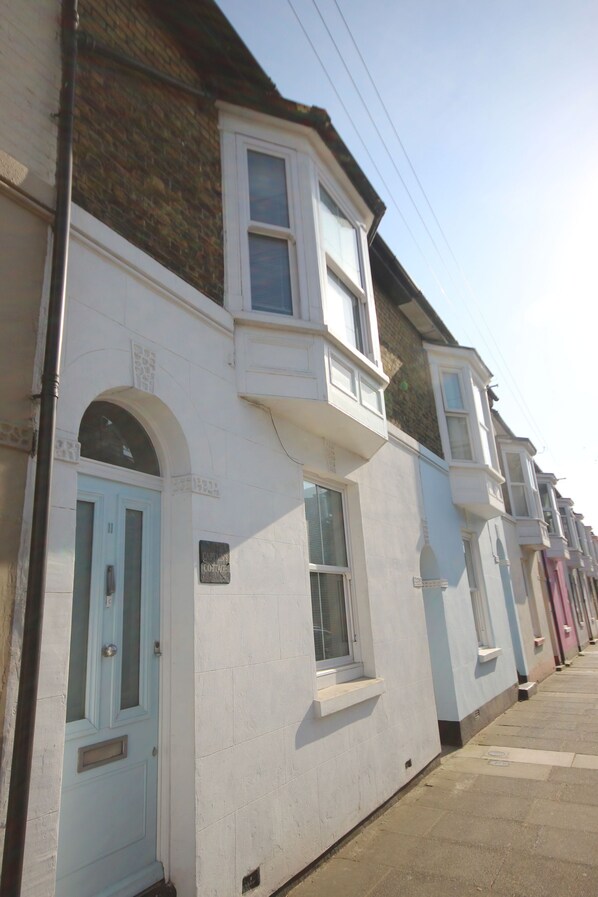 Exterior - Captains Cottage, a delightful, bright & airy, period property located just a few minutes from the b (Deal)