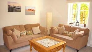 Apartamento, planta baja (Haus 4) | Sala de estar | Una televisión de pantalla plana