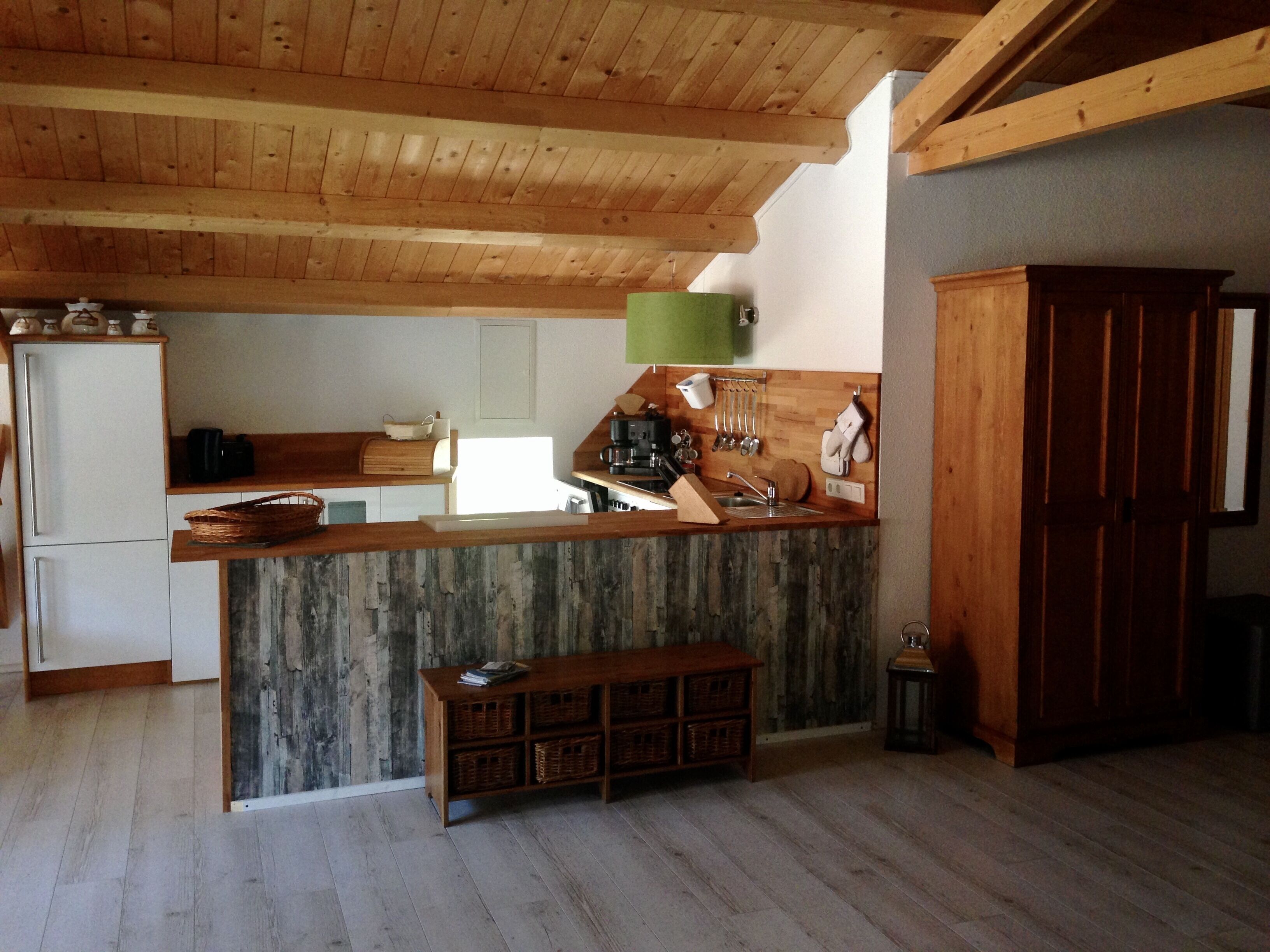 Studio | Eigene Küche | Kühlschrank, Mikrowelle, Herdplatte, Wasserkocher