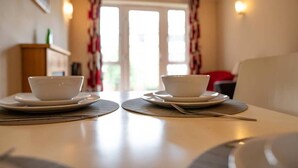 Unclassified image, 4 of 18, button - Explore Riverside House (Reading)