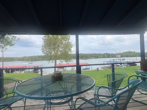 Hütte mit Veranda am See Resort am Lake LBJ