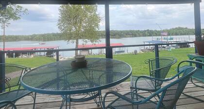 Hütte mit Veranda am See Resort am Lake LBJ