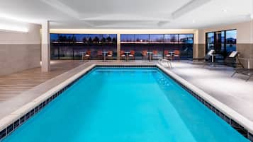 Indoor pool, pool loungers