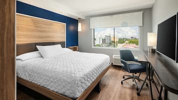 BĂŒgeleisen/BĂŒgelbrett, kostenloses WLAN, BettwĂ€sche